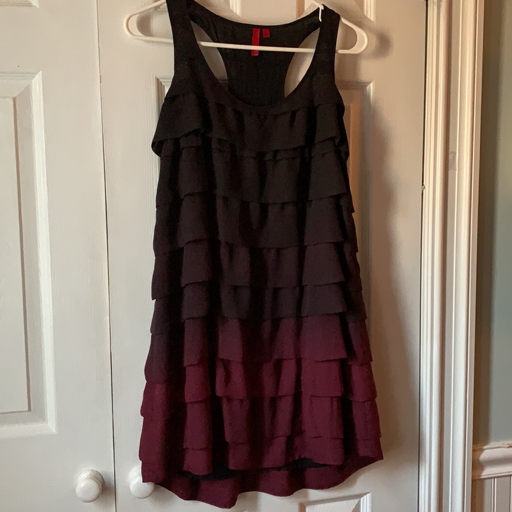 5/48 Tiered ombré ruffled black dress size small